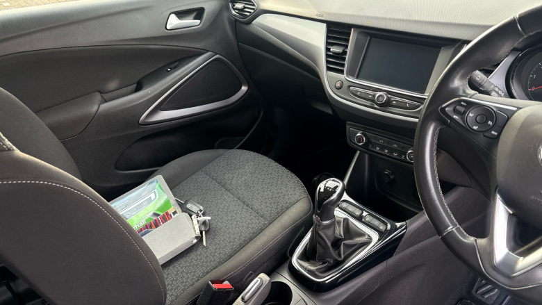 Vauxhall Crossland 1.2 Design 5dr Petrol Hatchback